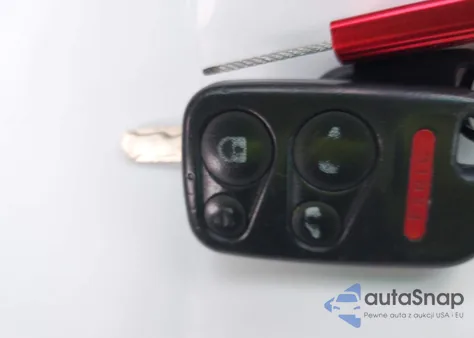 2004 Honda Odyssey Ex-L z USA, uszkodzony, nr VIN 5FNRL18724B074727